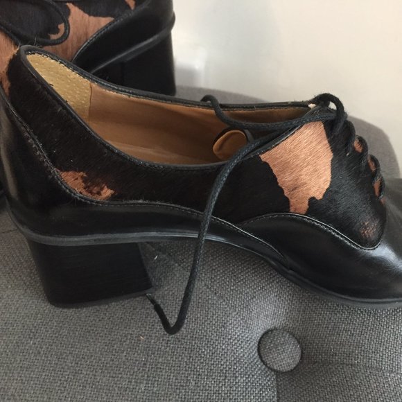 On Trend Franco Sarton Oxford Heels NWT Size 7 Black Leather w/Animal Accent - Picture 3 of 6